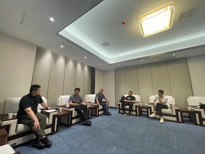 設(shè)計賦能產(chǎn)業(yè)升級——HIDC設(shè)計考察團赴安平縣開展新材料技術(shù)推廣服務(wù)專題調(diào)研